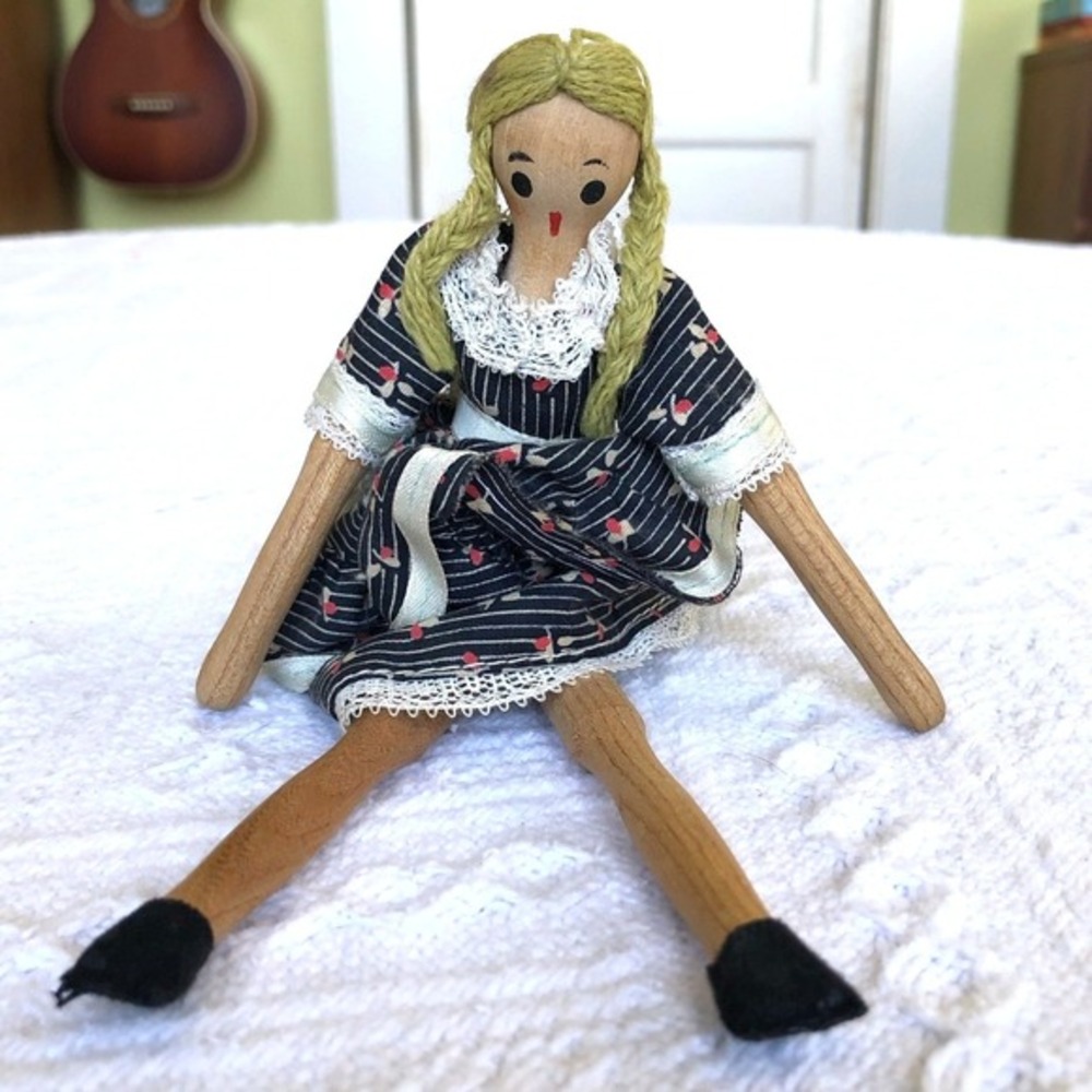 Vintage Wooden Peg Doll Hand Painted Jointed Yarn Braids Lace Dress 8" Folk Art